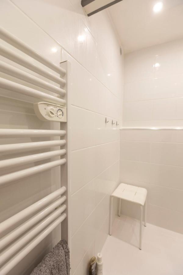Appartement T3 Traversant Residence Standing Garage Et Piscine Exterieure Gratuits Sète Kültér fotó