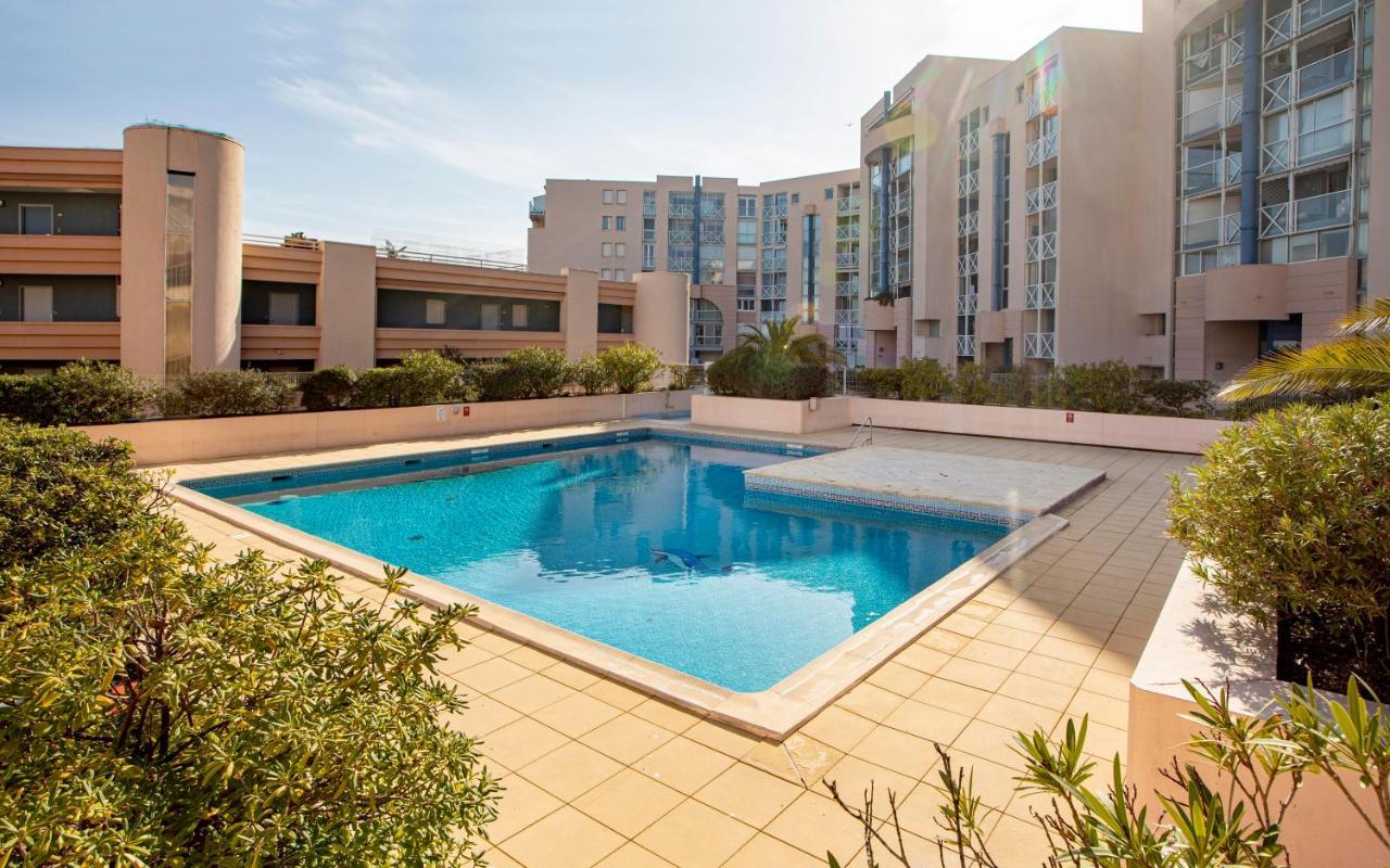 Appartement T3 Traversant Residence Standing Garage Et Piscine Exterieure Gratuits Sète Kültér fotó